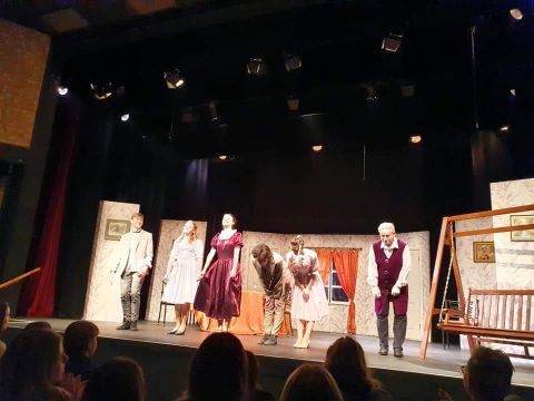 Śluby panieńskie w POSK-u