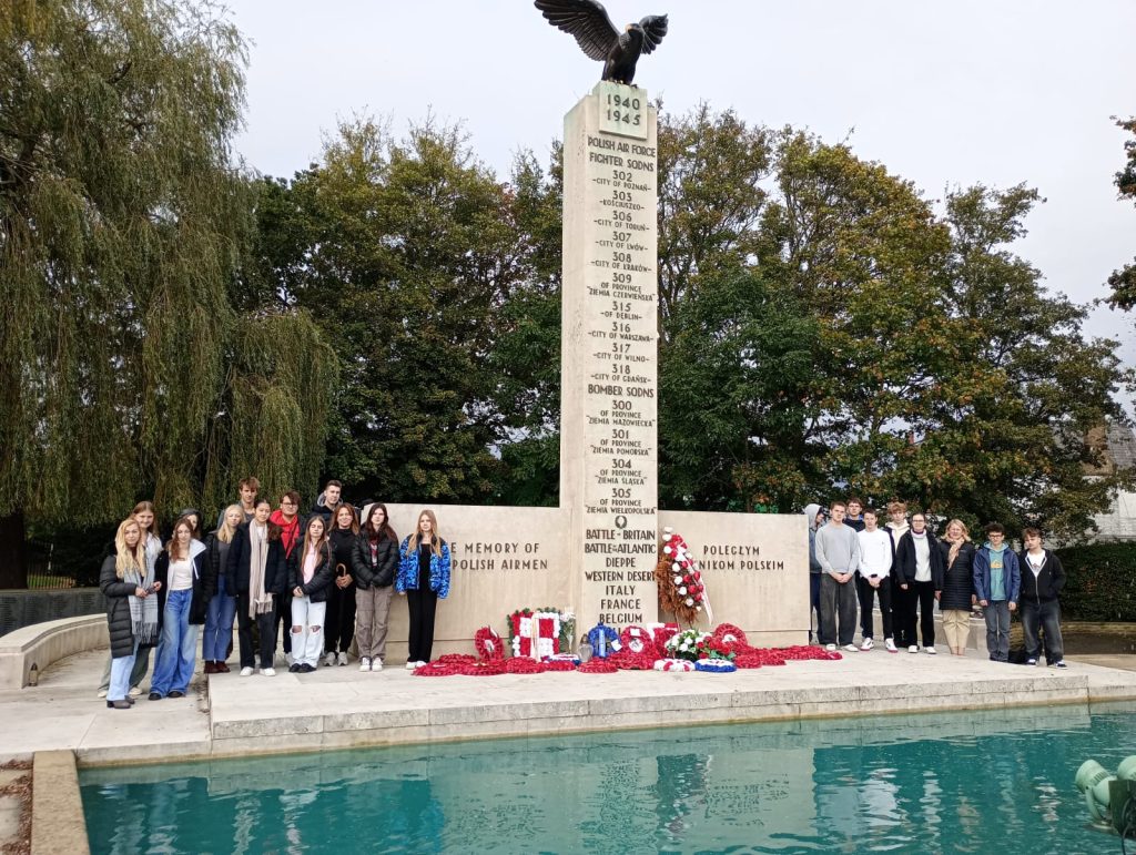 Dzień Patrona przy pomniku Lotników Polskich w Northolt