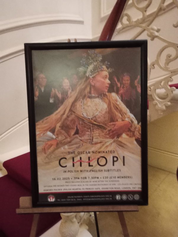 Udział naszych licealistów w projekcji filmu pt:”Chłopi” w Ognisku Polskim