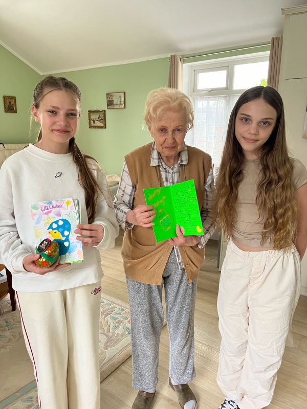 Ze świąteczną wizytą w Polskim Domu Opieki Kolbe House