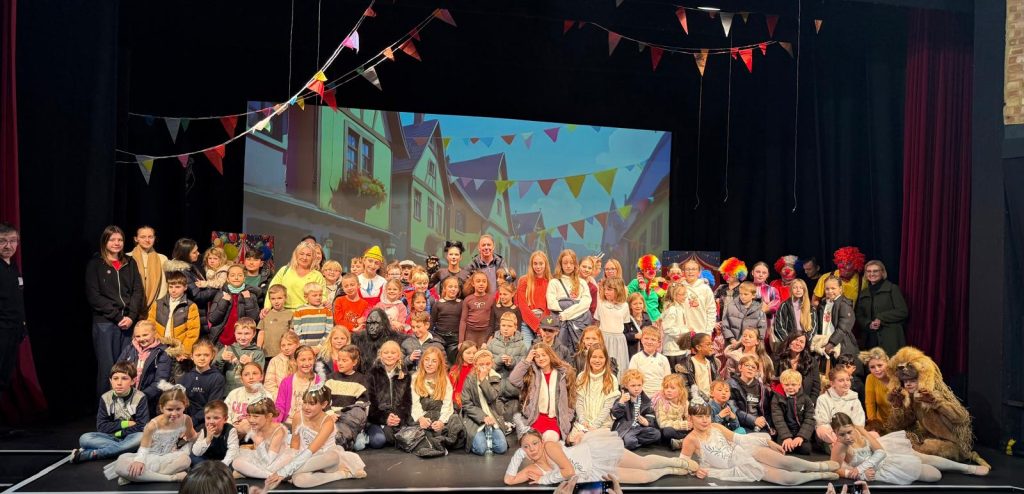 Wyjazd do Teatru Syrena – spotkanie z „Pinokiem”